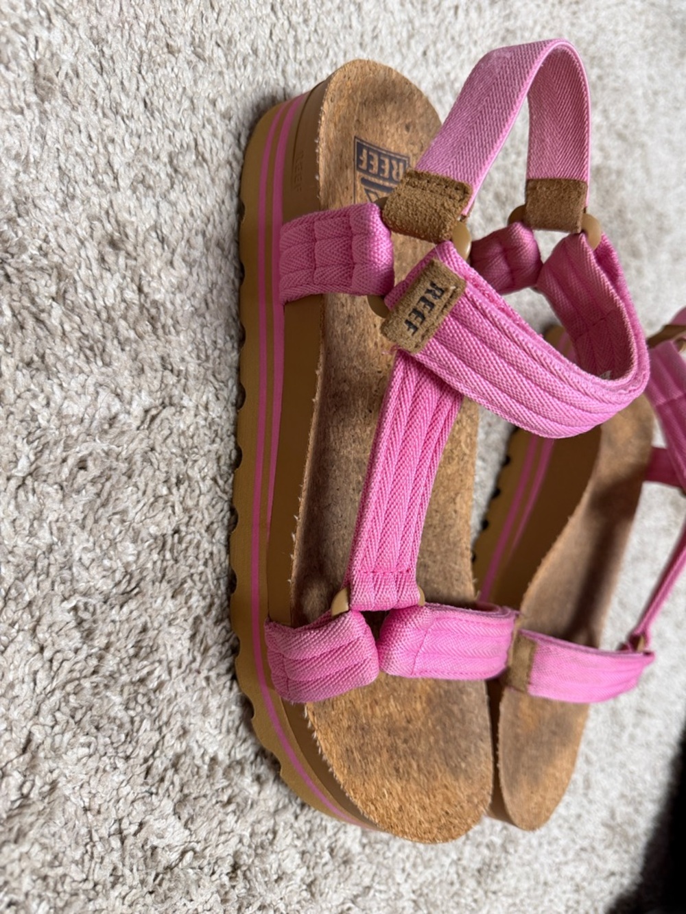 Reef Cushion Rem Hi Pink Sandals - Picture 2 of 7